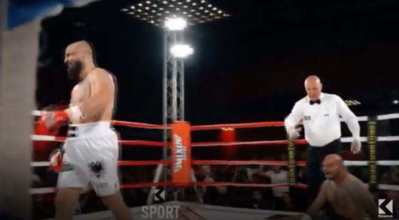 E ofendoi me origjinë shqiptare, Roberto Bakaj e “demolon” kundërshtarin në ring (VIDEO)