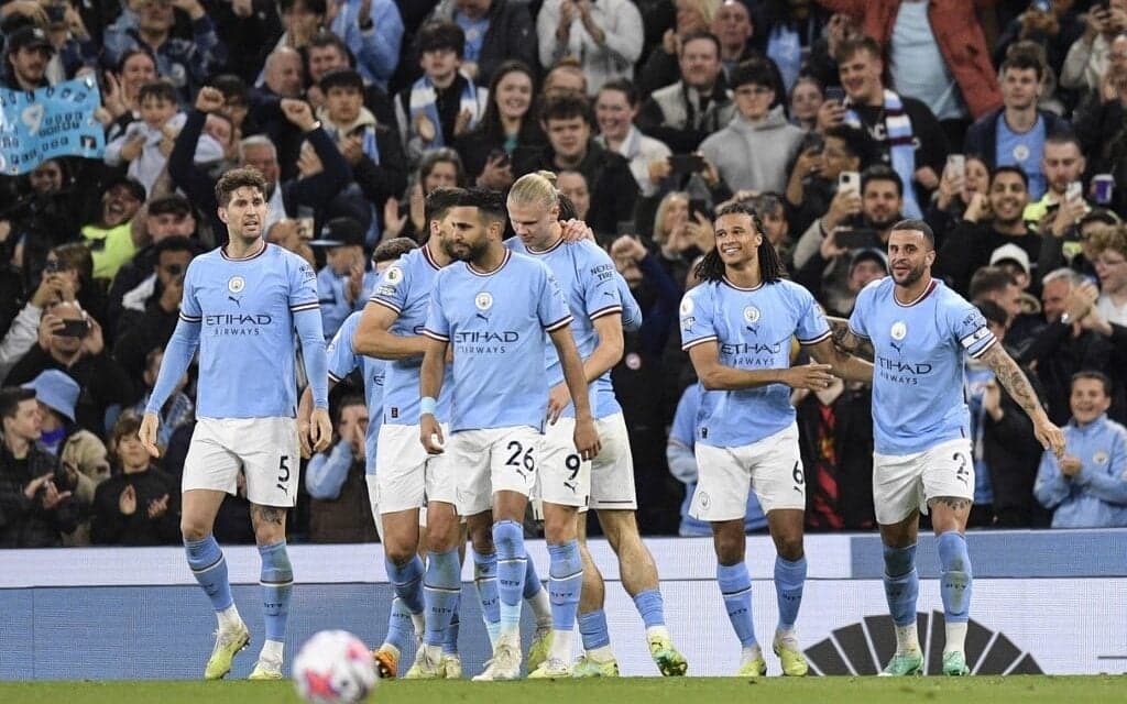 City, makineri e golave