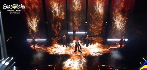 Familja Kelmendi e ndez skenën e Eurovisionit (VIDEO)