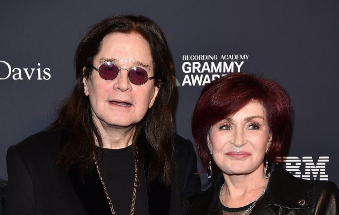 Ozzy Osbournet i mungon të performojë LIVE