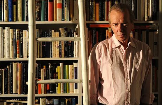 Ndahet nga jeta në moshën 73-vjeçare romancieri i famshëm britanik