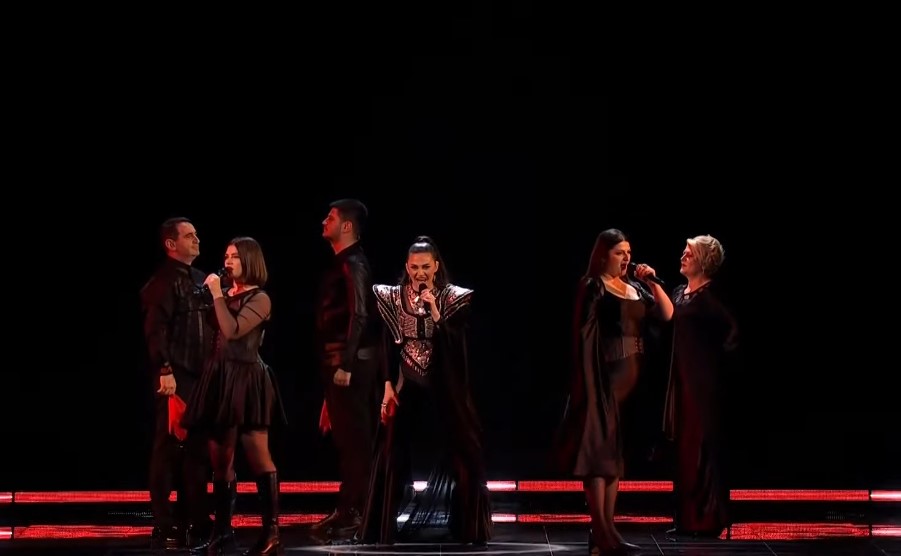 Albina Kelmendi elektrizoi skenën e Eurosong-ut (VIDEO)