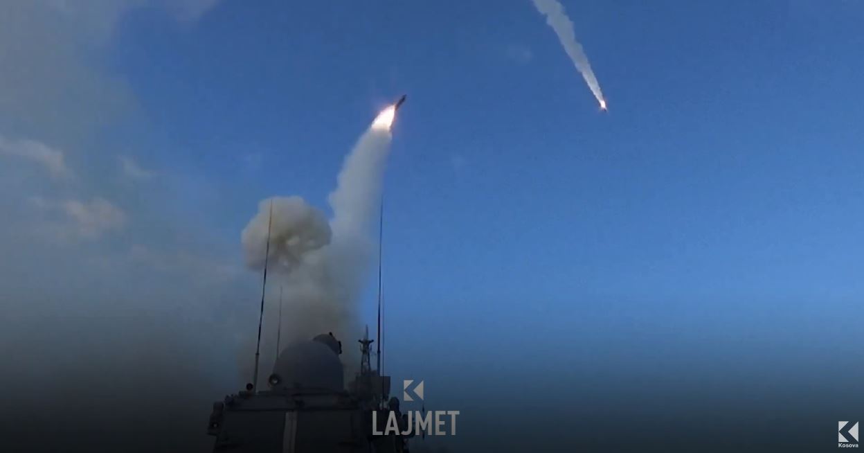 NATO ia stërvit pilotët Ukrainës (VIDEO)