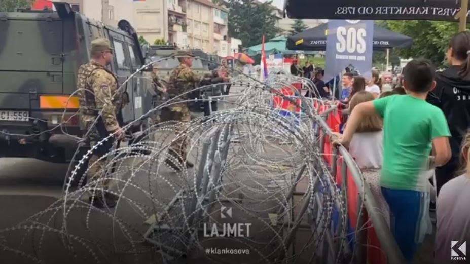 Rutina e Leposaviqit: Luli në komunë e serbët "This is Serbia" (VIDEO)