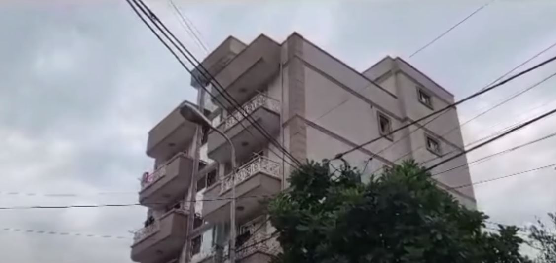 Përfshihet nga zjarri një pjesë e konviktit të vajzave në Elbasan