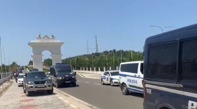 Operacion i policisë në kampin e muxhahedinëve në Durrës, MB-ja i mohon raportimet për një të vdekur