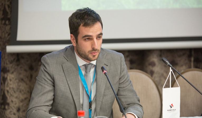 Nikola Vujoviq