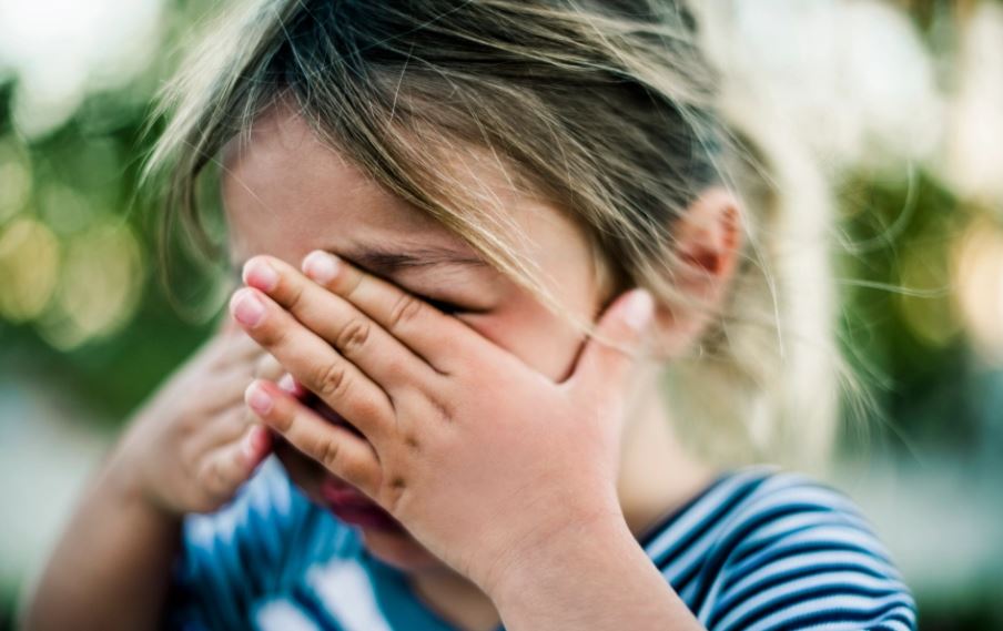 Kjo është simptoma e sepsës që mund ta vëreni kur fëmijët tuaj qajnë