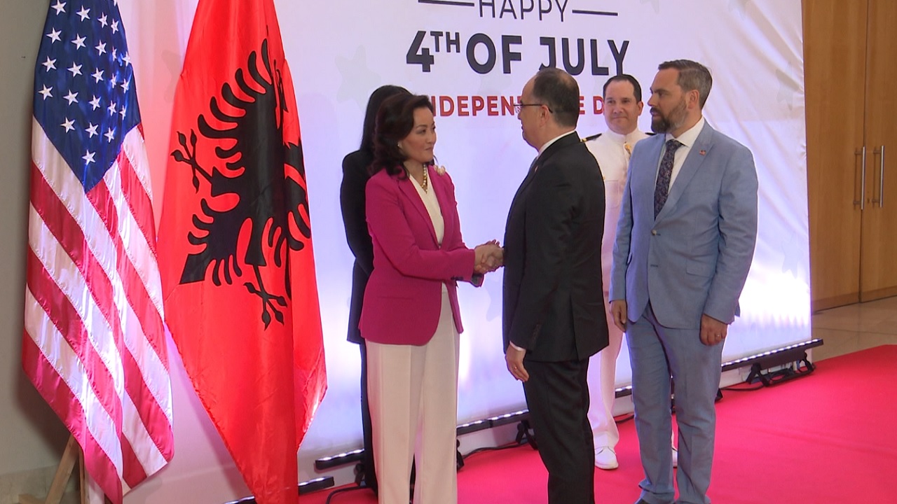 Presidenti Begaj falënderon ShBA-në për çlirimin e pavarësimin e Kosovës