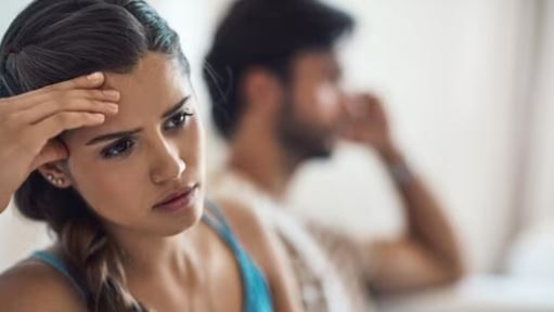 Si të ndaloni zgjedhjen e partnerëve dhe miqve të padisponueshëm emocionalisht?