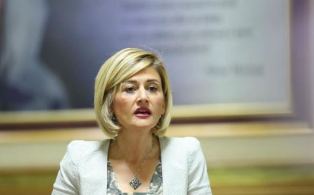 Kusari: E dënoj fuqishëm sulmin ndaj gazetarëve, keqbërësit të dalin para drejtësisë
