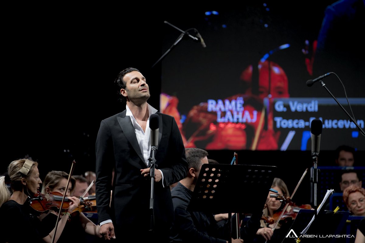 Ramë Lahaj të premten do të mbajë koncert në Ulqin, hapet sezoni kryesor turistik
