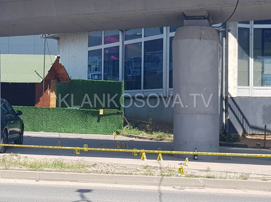 Të shtëna me armë në Prishtinë, plagoset një person