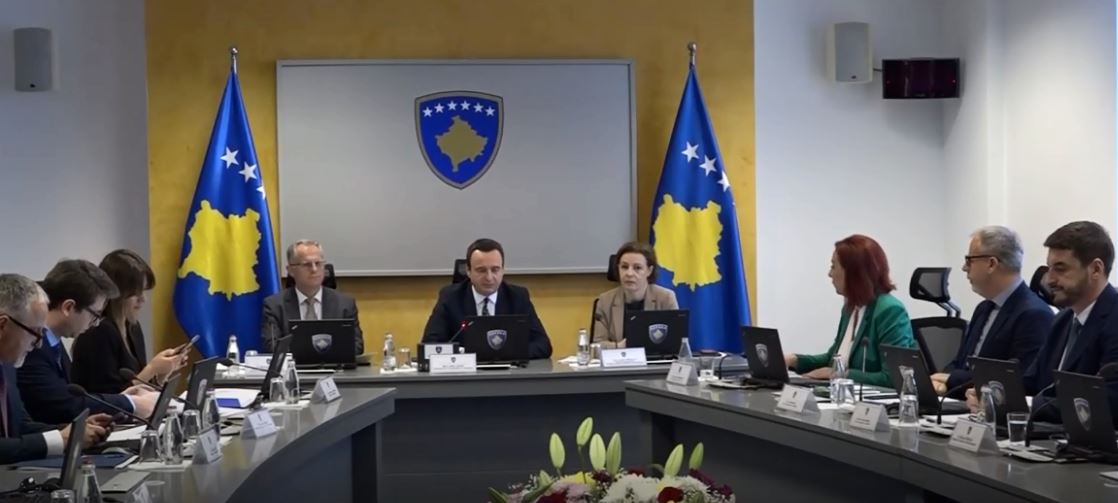 “E treta e vërteta” - A shkon edhe Kurti me liderët në Tiranë? (VIDEO)