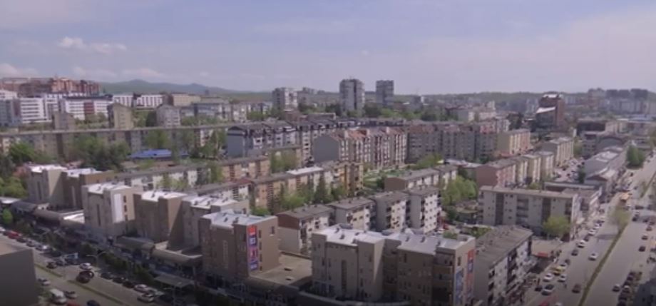 Premtimi i Kurtit për banesat për të sapomartuarit, vështirë që projekti të nisë sivjet (VIDEO)