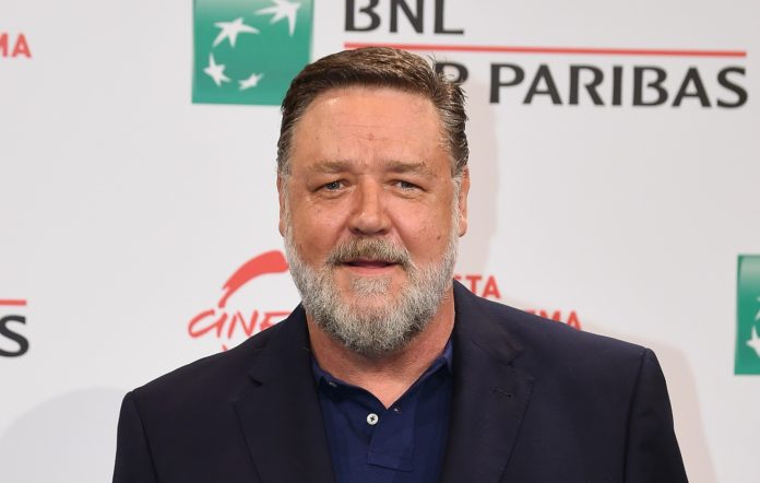 Crowe po e konsideron pensionimin nga aktrimi