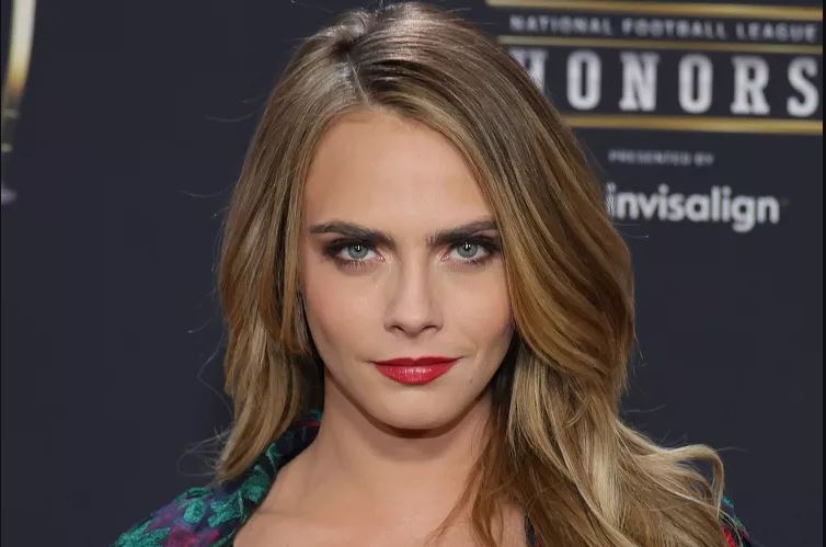 Cara Delevigne e lumtur me ndryshimet që i ka bërë në jetë