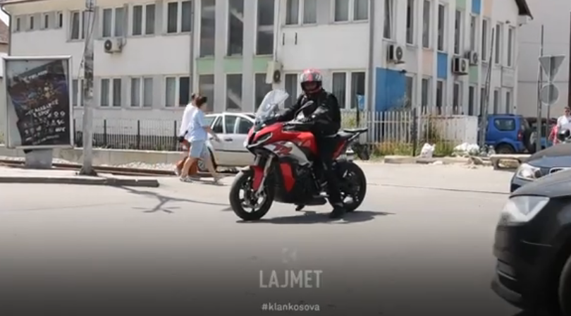 Aksidentet e dyrrotëshve - Motoçiklistët më të pakujdesshëm (VIDEO)