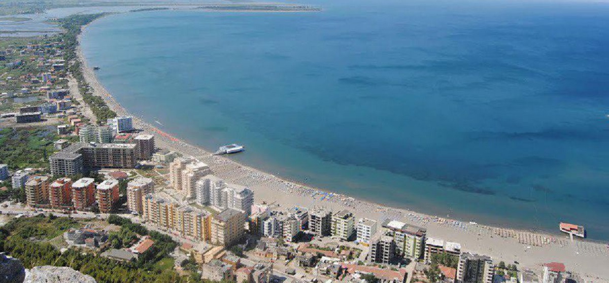 Nëntë kosovarë helmohen në një hotel në Shëngjin, dyshohet nga kimikalet dezinsektuese