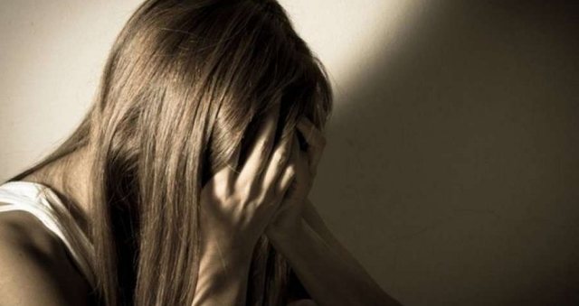 Abuzoi seksualisht me vajzën e tij, arrestohet 57-vjeçari nga Lushnja