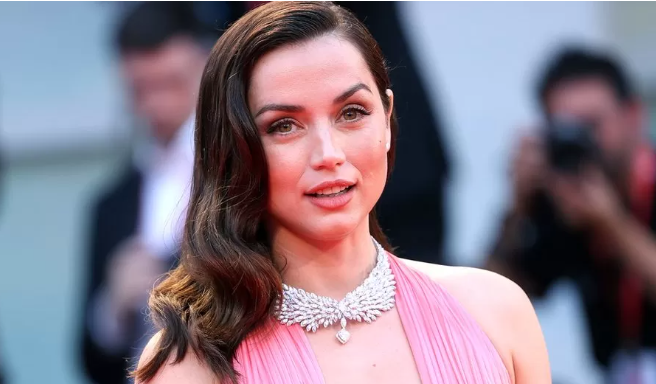 Ana de Armas: Hidhet poshtë padia e fansave lidhur me filmin “Yesterday”