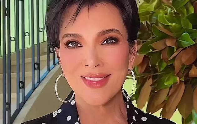 Fansat acarohen në Kris Jenner, e akuzojnë për filterë të tepruar