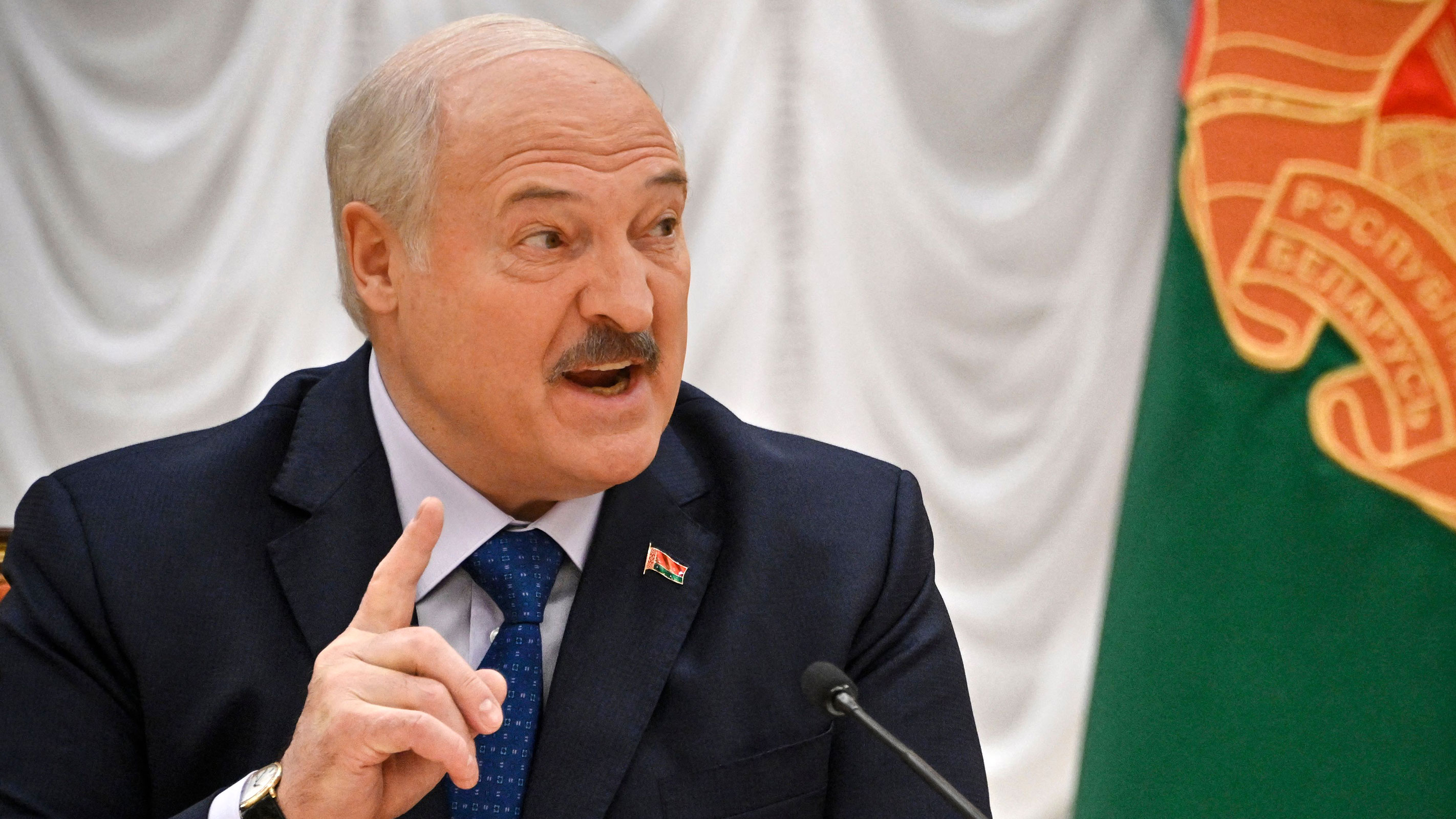 Bjellorusia nuk do të lejojë përleshje në kufirin me Ukrainën, thotë Lukashenko