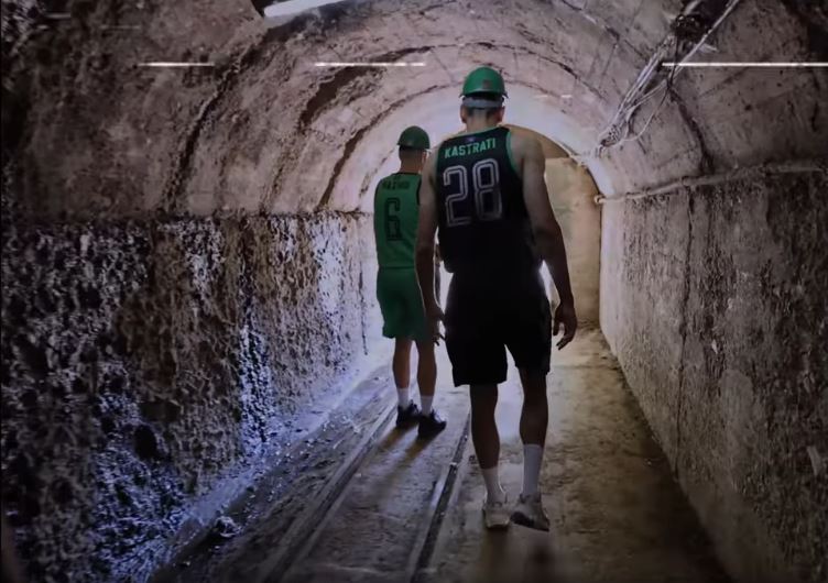 K.B. Trepça në mënyrë të veçantë prezanton fanellat e reja (VIDEO)