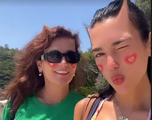 Dua Lipa po i vazhdon pushimet në Shqipëri