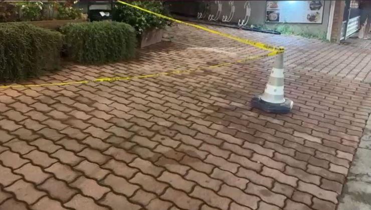 Shëngjin, plagoset me thikë pushuesi nga Kosova