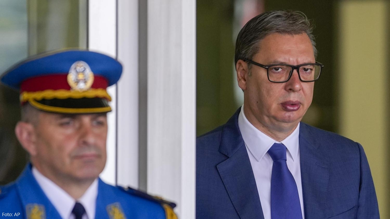 “Guardian”: Vuçiqi tenton të blejë kohë për mënyrën se si t’i normalizojë lidhjet me Kosovën e pavarur