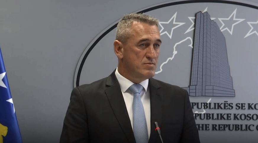Nenad Rashiq: Serbia po maltreton serbët që mendojnë ndryshe (VIDEO)