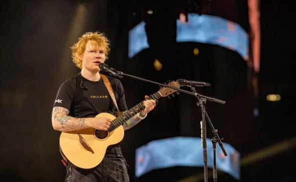 Ed Sheeran anulon koncertin pak orë para se të dilte në skenë