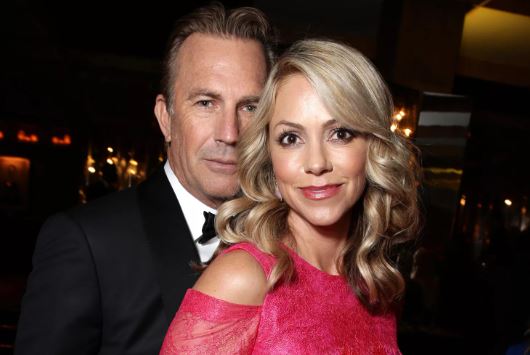 Ish-gruaja e Kevin Costner urdhërohet të paguajë 14 mijë dollarë për tarifat e avokatit të tij të divorcit