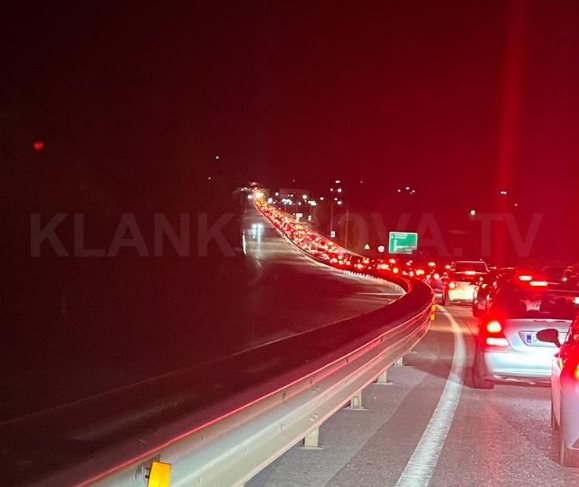 Vetura nga Kosova përplas për vdekje këmbësorin e moshuar në aksin Kukës-Morinë (VIDEO)