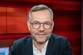Pensionohet politikani gjerman Michael Roth, kritiku i madh i Vuçiqit (VIDEO)