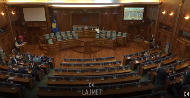 Opozita s’e do kushtin e kuorumit për seancat e jashtëzakonshme (VIDEO)
