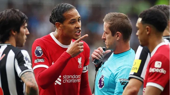Van Dijk humbet edhe një ndeshje me Liverpoolin, gjobitet me 100 mijë euro
