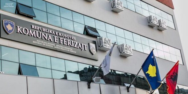 Arrestohen zyrtari komunal dhe përfituesi i një tenderi në Ferizaj