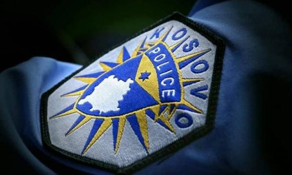 Aksioni në Leposaviq, policia: Janë konfiskuar tre vetura të komunës
