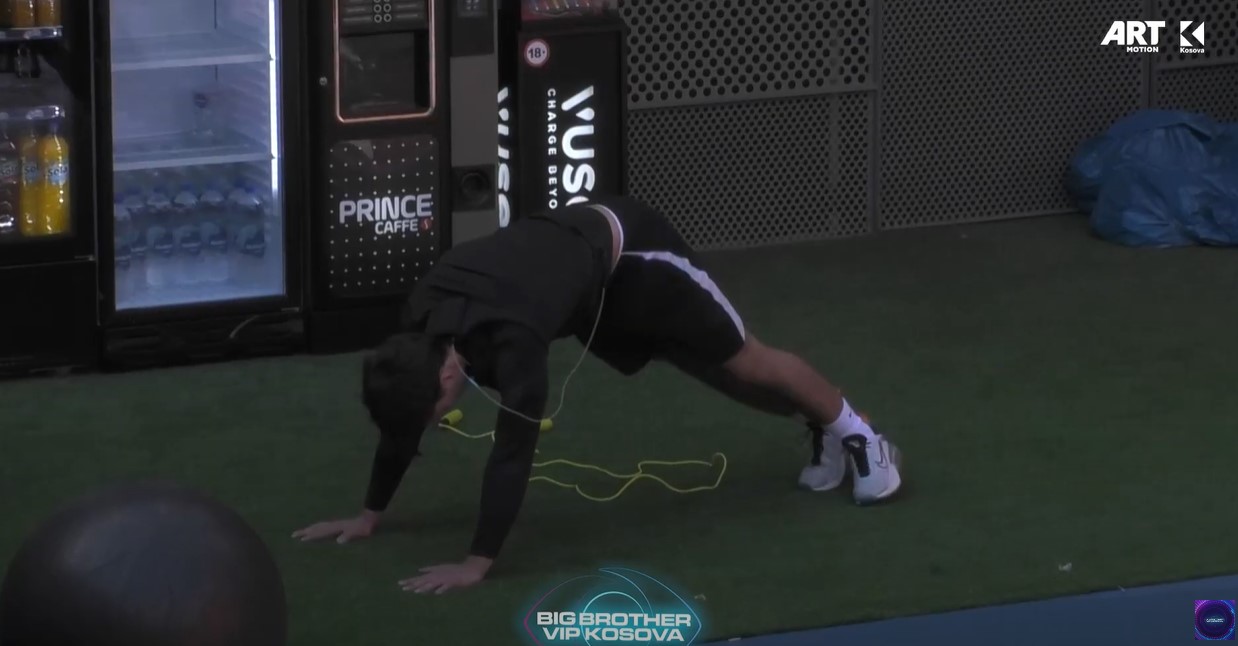 Blerando e nis ditën me aktivitete sportive, ja çka bën (VIDEO)