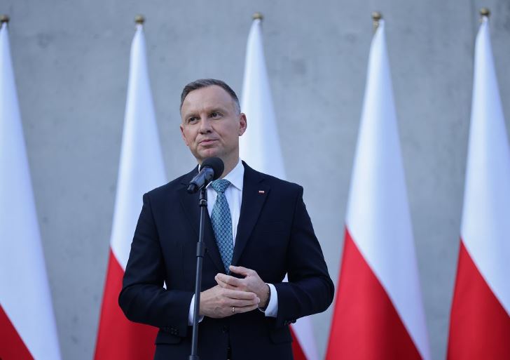 Duda solidarizohet me popullin iranian pas vdekjes së presidentit Raisi