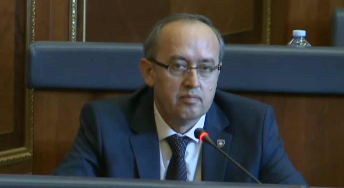 Hoti: Mosemërimi i një anëtari të Trustit shkelje që s’duhet të kalojë pa përgjegjësi