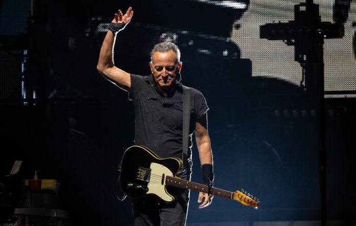 Bruce Springsteen tregon për betejën me ulcerën