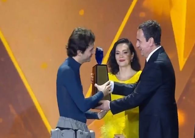 La Fazani fitues i edicionit të parë të Festivalit të Këngës