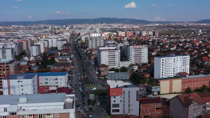 E theri me thikë në dorë një person, arrestohet i dyshuari në Fushë Kosovë