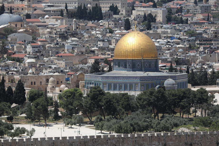 Sirenat e sulmit ajror dëgjohen mbi Jerusalem, Hamasi lëshon raketa
