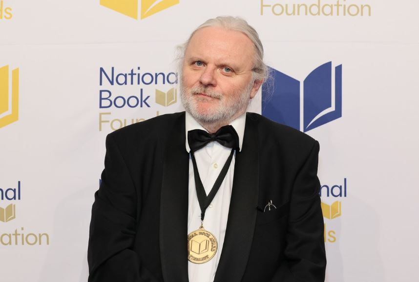 Shkrimtari norvegjez, Jon Fosse rrëmben Nobelin për Letërsi