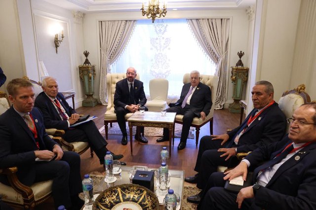 Borrell me Michel takojnë Abbasin, temë situata humanitare në Gaza