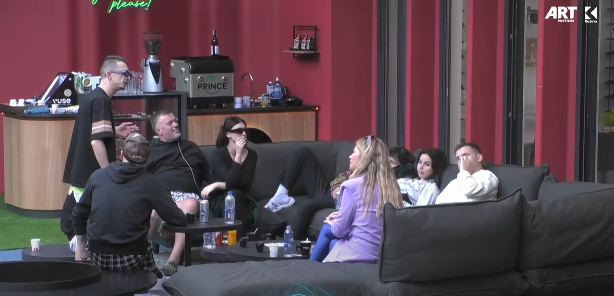 Gani Gërmia: “Krejt këngët i di, se jam i përvëluar nga jeta” (VIDEO)